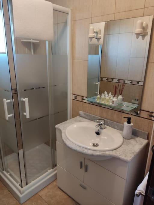 Vv La Isla Apartment La Restinga Bagian luar foto